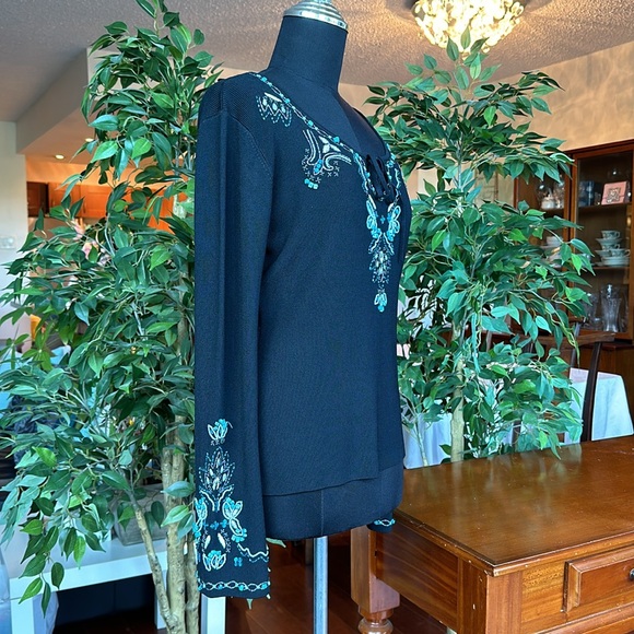 Size Large Black Boho Western Sweater Turquoise Beads and Bell Sleeves - Picture 3 of 16